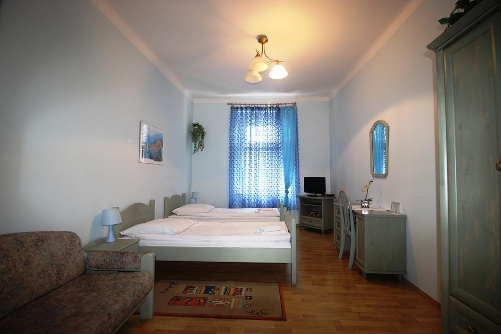 Pension Berg Praha Ruang foto