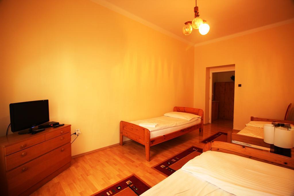 Pension Berg Praha Ruang foto
