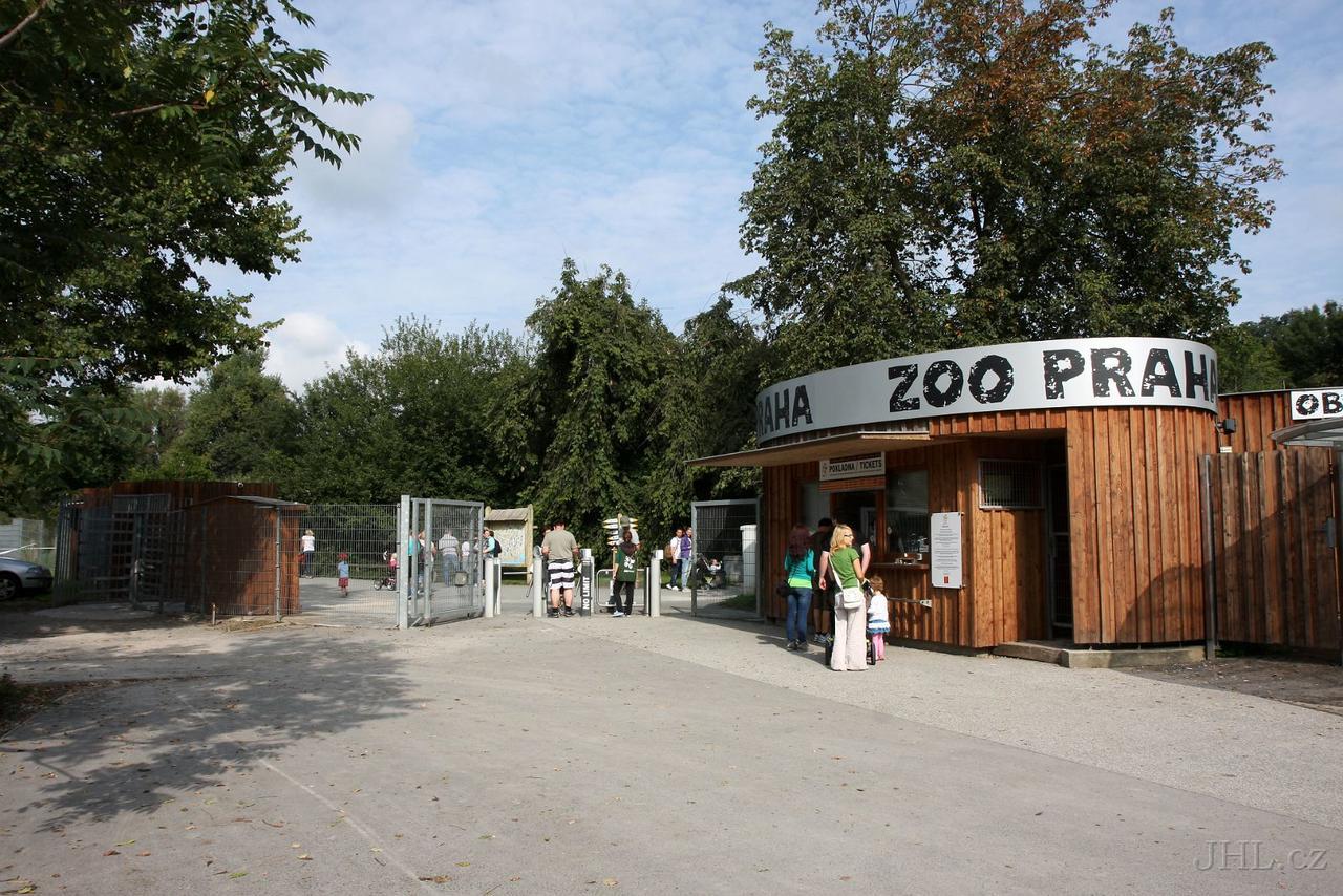 Pension Berg Praha Bagian luar foto